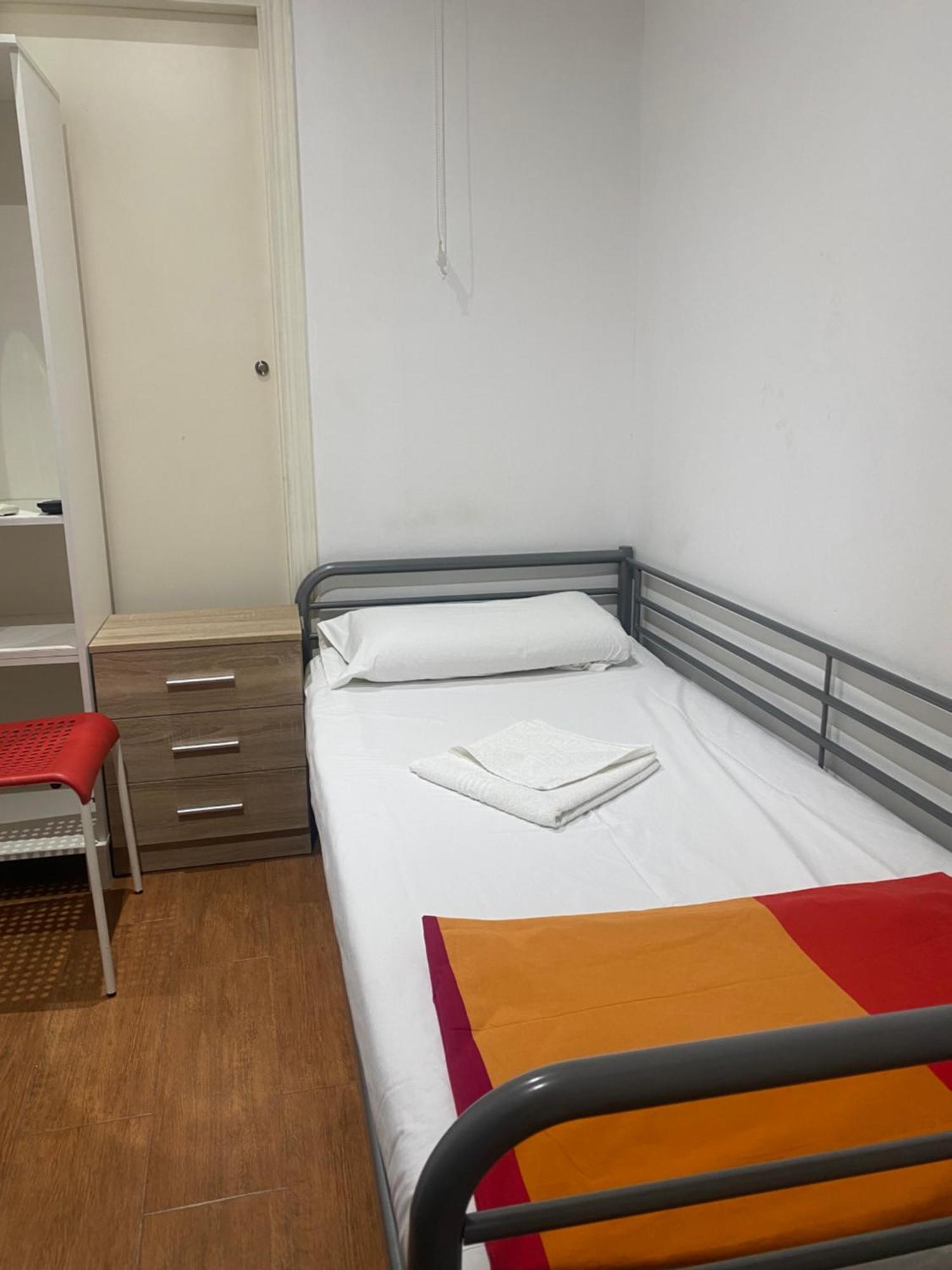 Hostal Granvia 628 巴塞罗那 外观 照片