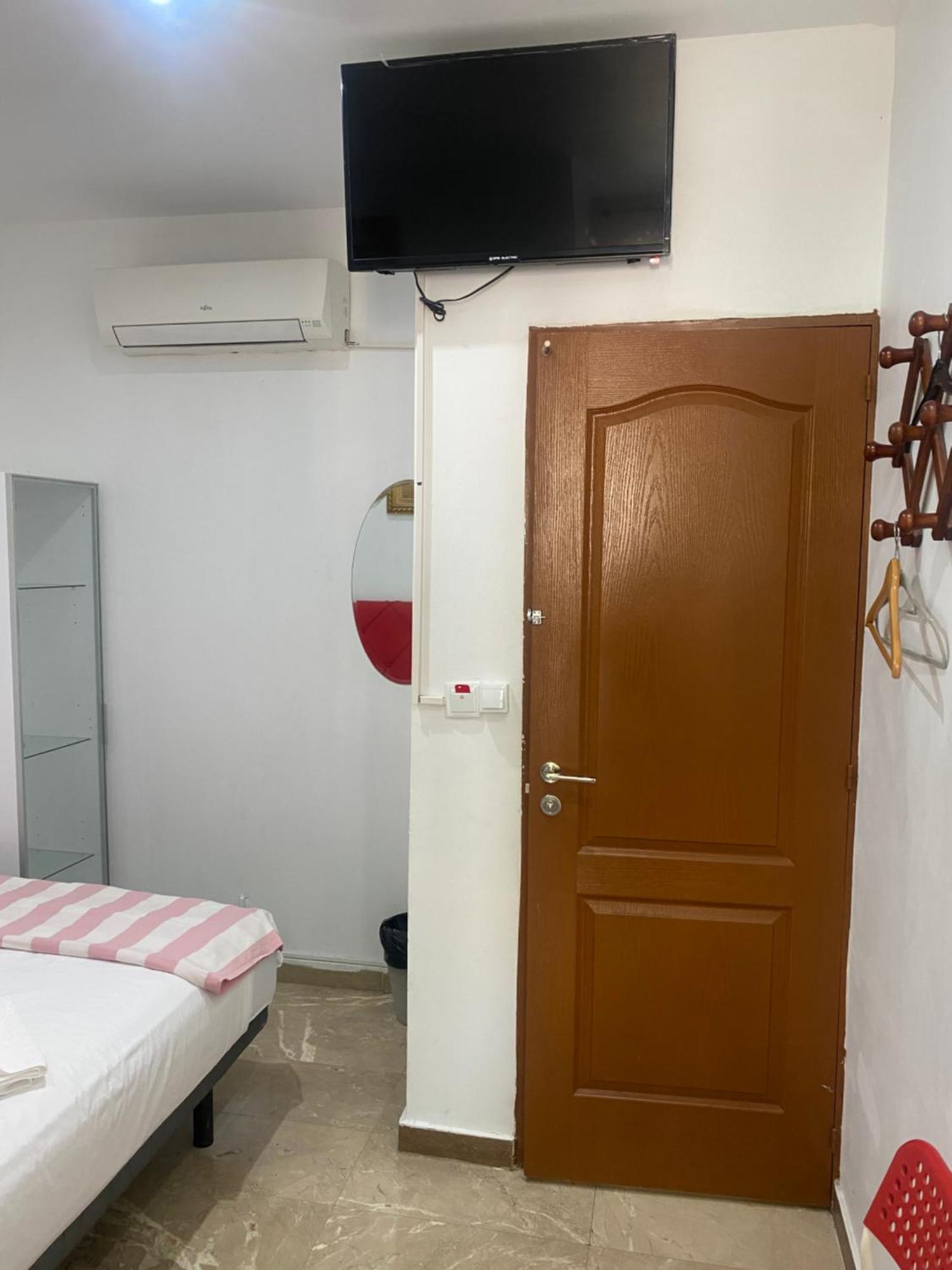 Hostal Granvia 628 巴塞罗那 外观 照片