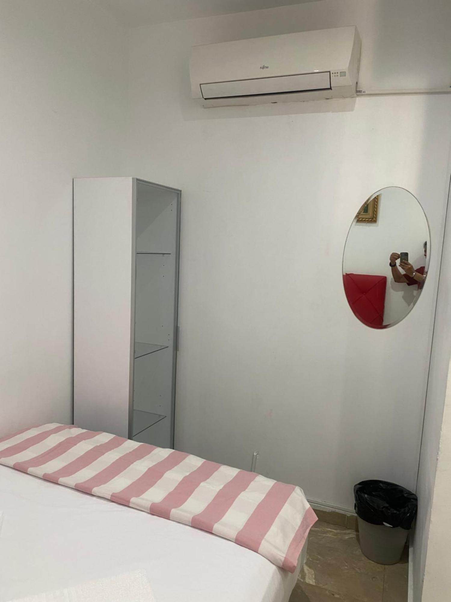 Hostal Granvia 628 巴塞罗那 外观 照片