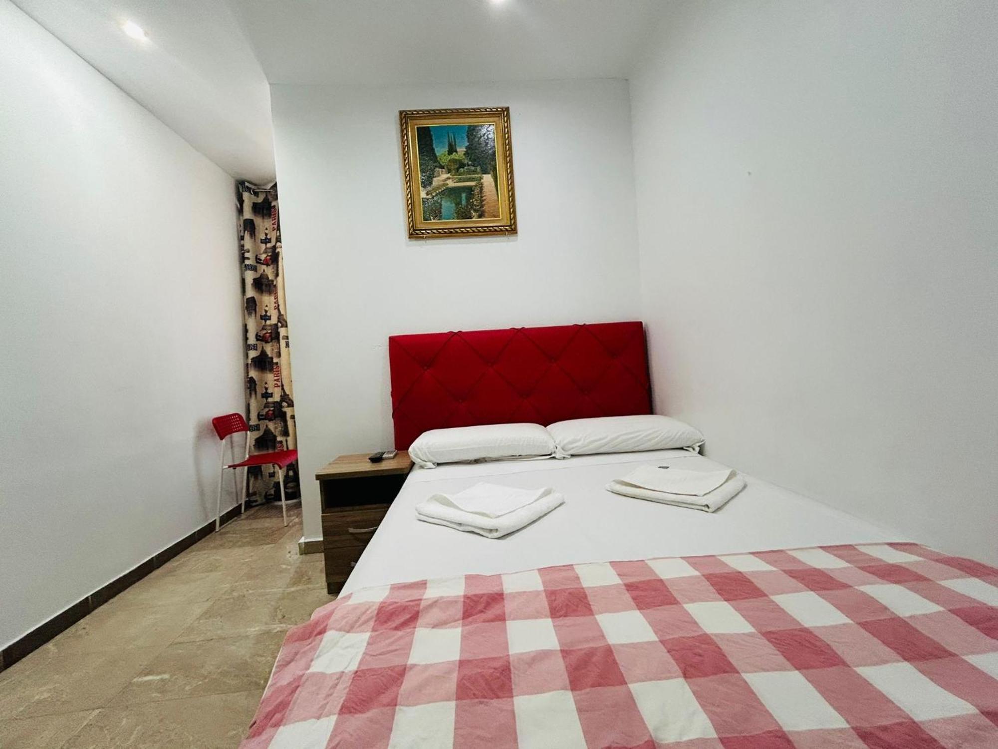Hostal Granvia 628 巴塞罗那 外观 照片