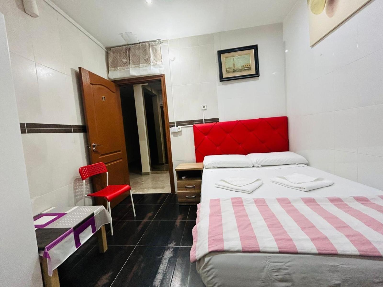 Hostal Granvia 628 巴塞罗那 外观 照片