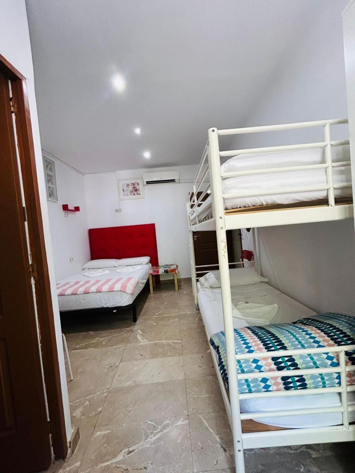 Hostal Granvia 628 巴塞罗那 外观 照片